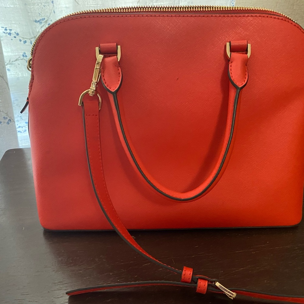 Michael Kors - Picture 2 of 5